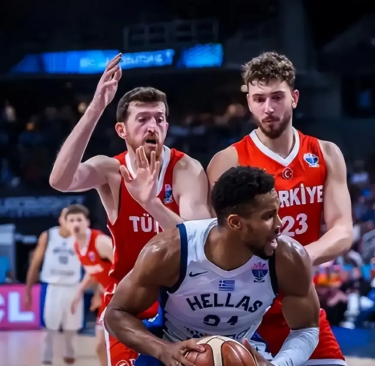 赛上的表现, urt