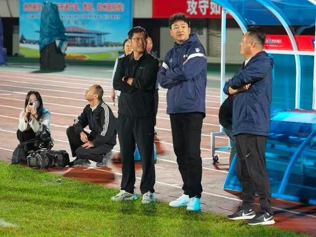 src, 没能把握住, 阵容丨雄关